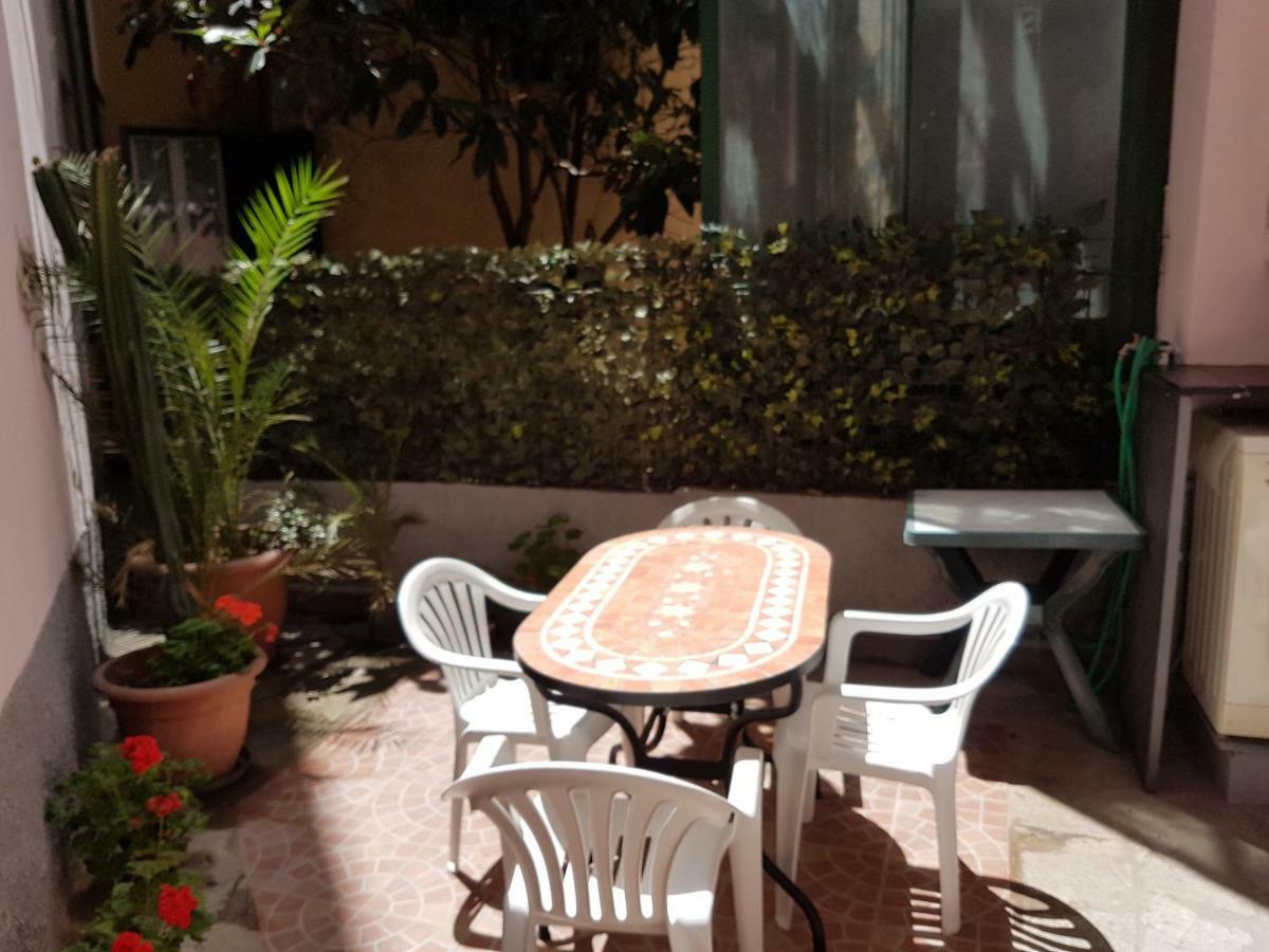 Genova Centro Da Hanna Bagian luar foto